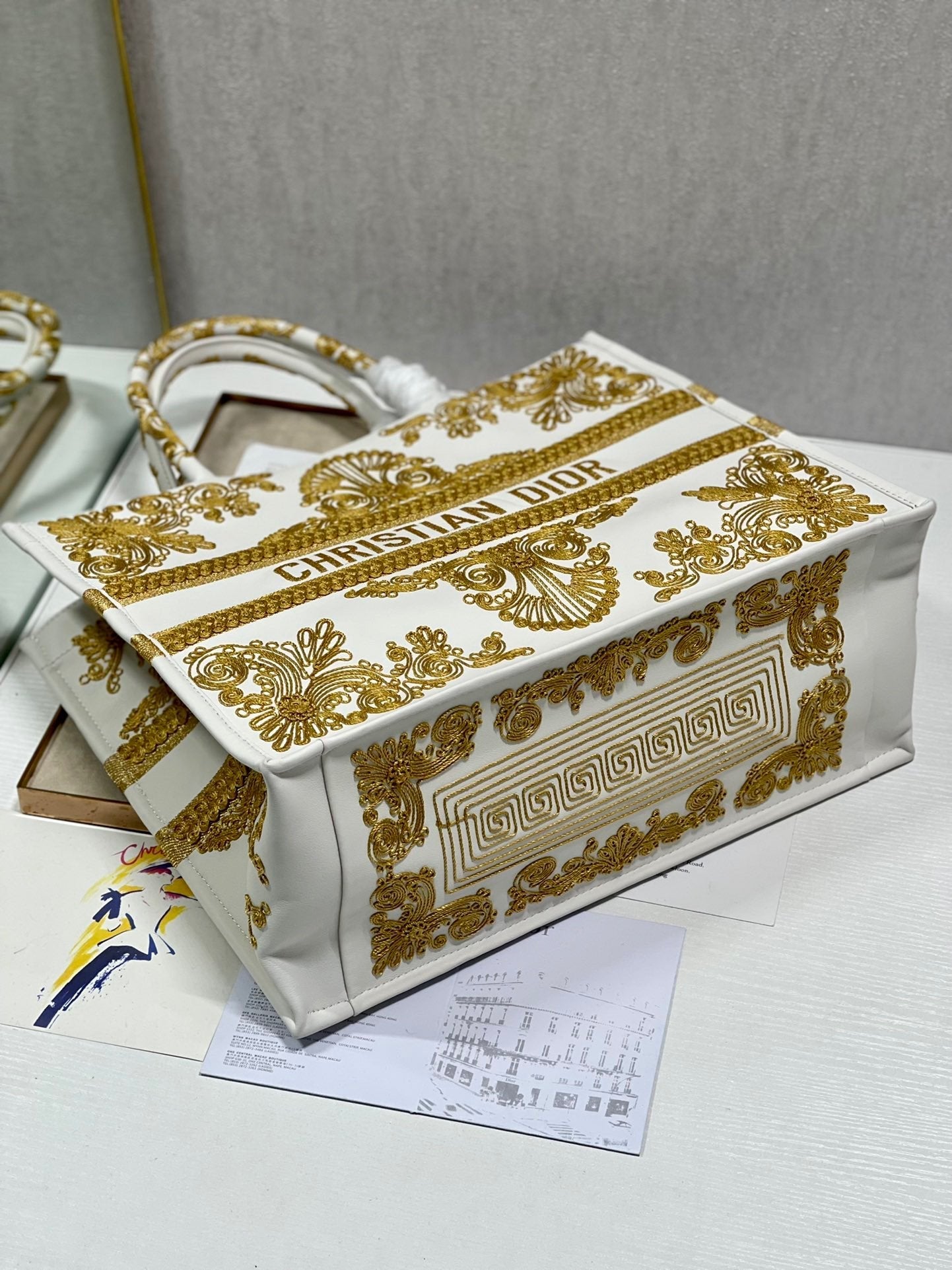 GLAMI Large Book Tote Gold And White, For Women, WomenÃ¢â‚¬â„¢s Handbags 16.5in/42cm CD