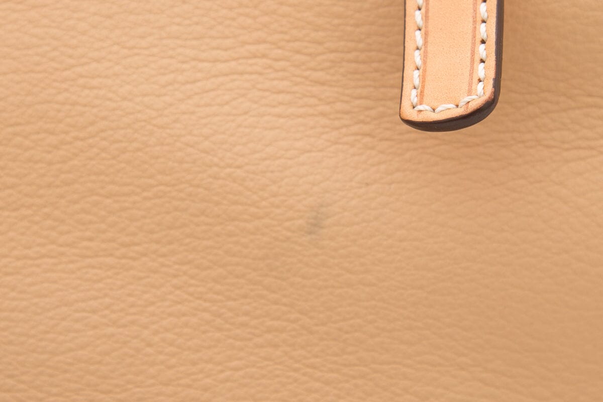 Tod's Beige Leather Tote Handbag