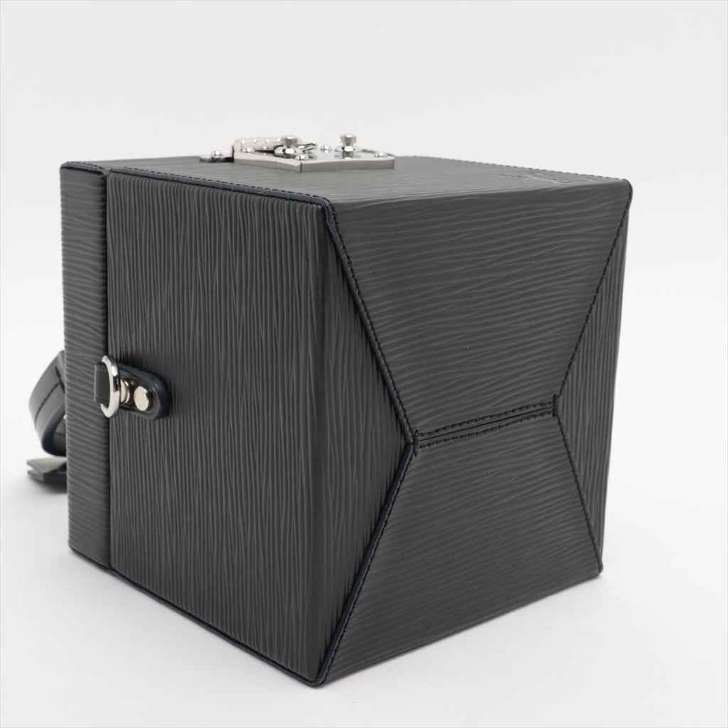 Louis Vuitton Epi Breaker M52703
