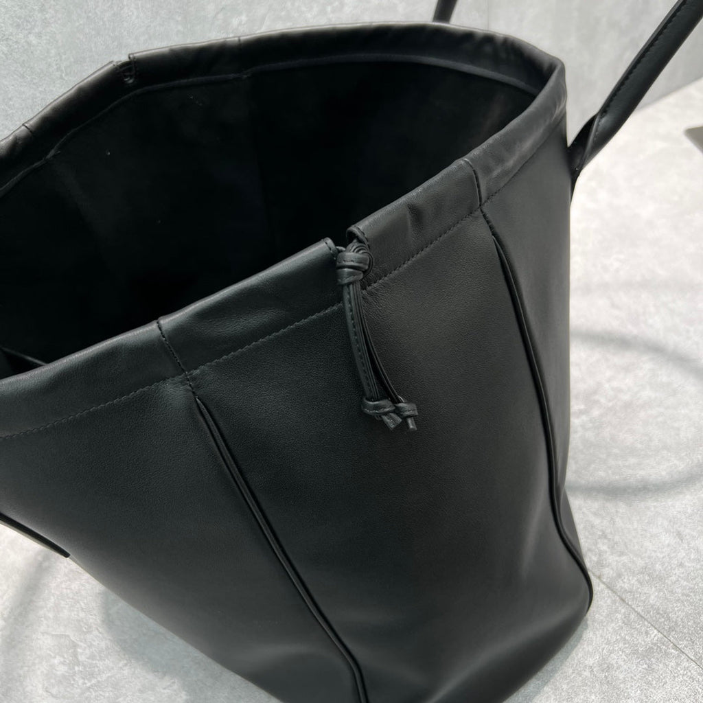 GLAMI Cabas Drawstring Cuir Triomphe Black For Women 17in/44cm 199973DU3.38NO