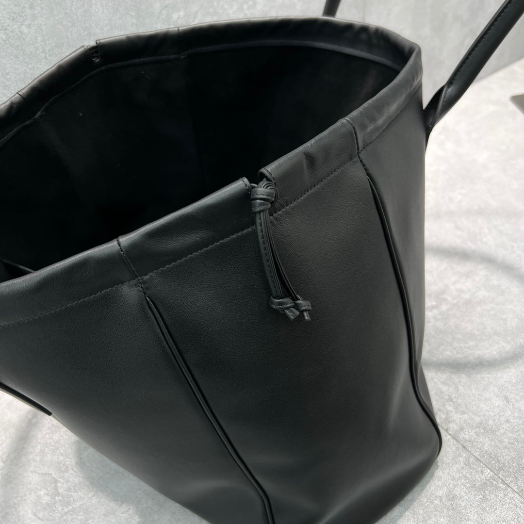 GLAMI Cabas Drawstring Cuir Triomphe Black For Women 17in/44cm 199973DU3.38NO