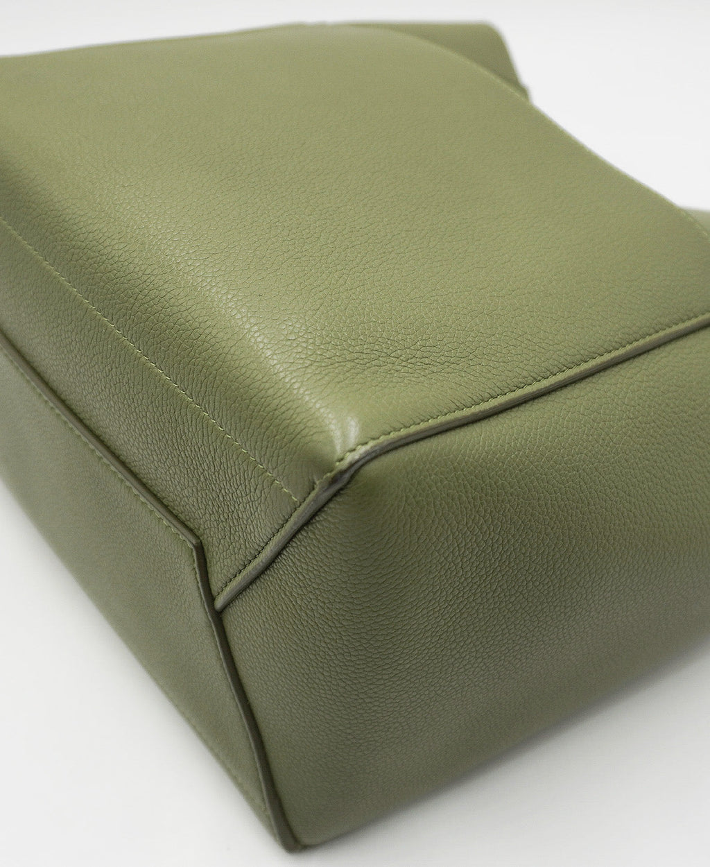 Medium Seau Sangle Bucket Bag Green Khaki