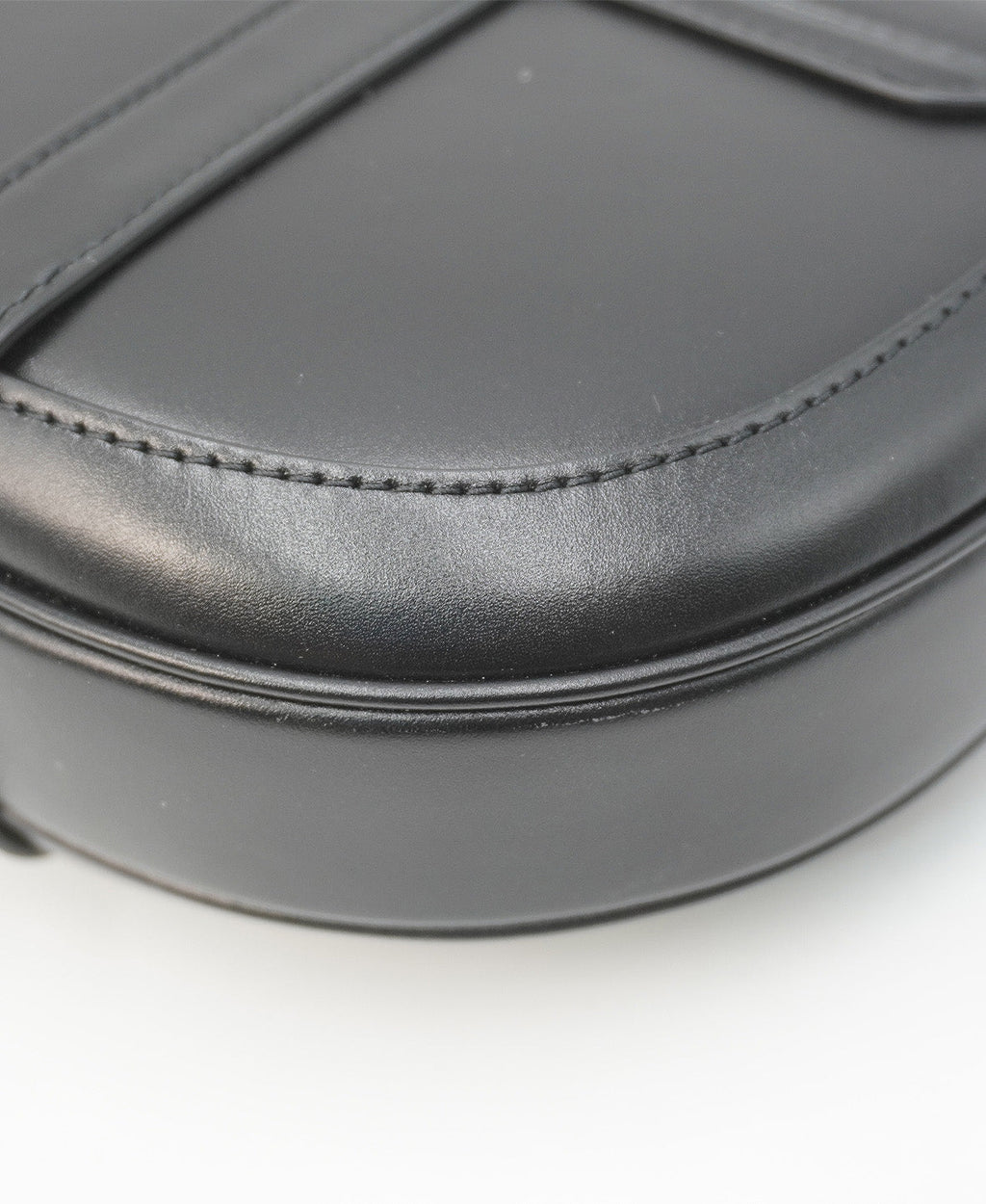 Small Besace 16 Bag Black