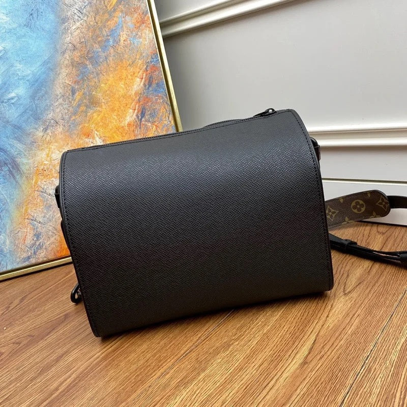 LOV2 Bags - Luxurious Bags  1350