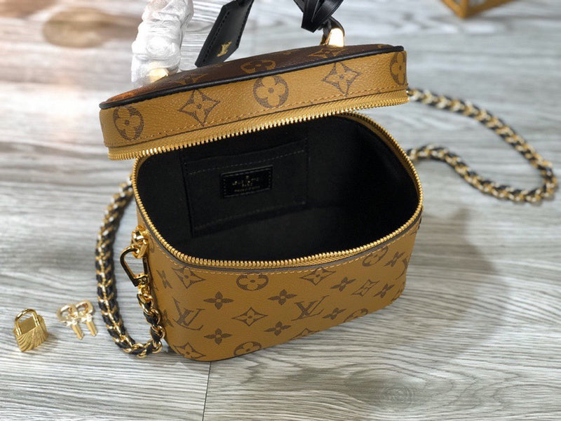 LOV2 Bags - Luxurious Bags  1844
