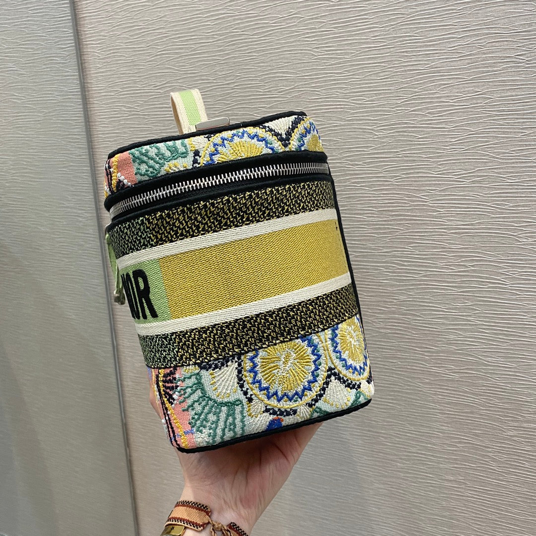 GLAMI Travel Vanity Case Bag For Women 9.5in/24cm CD