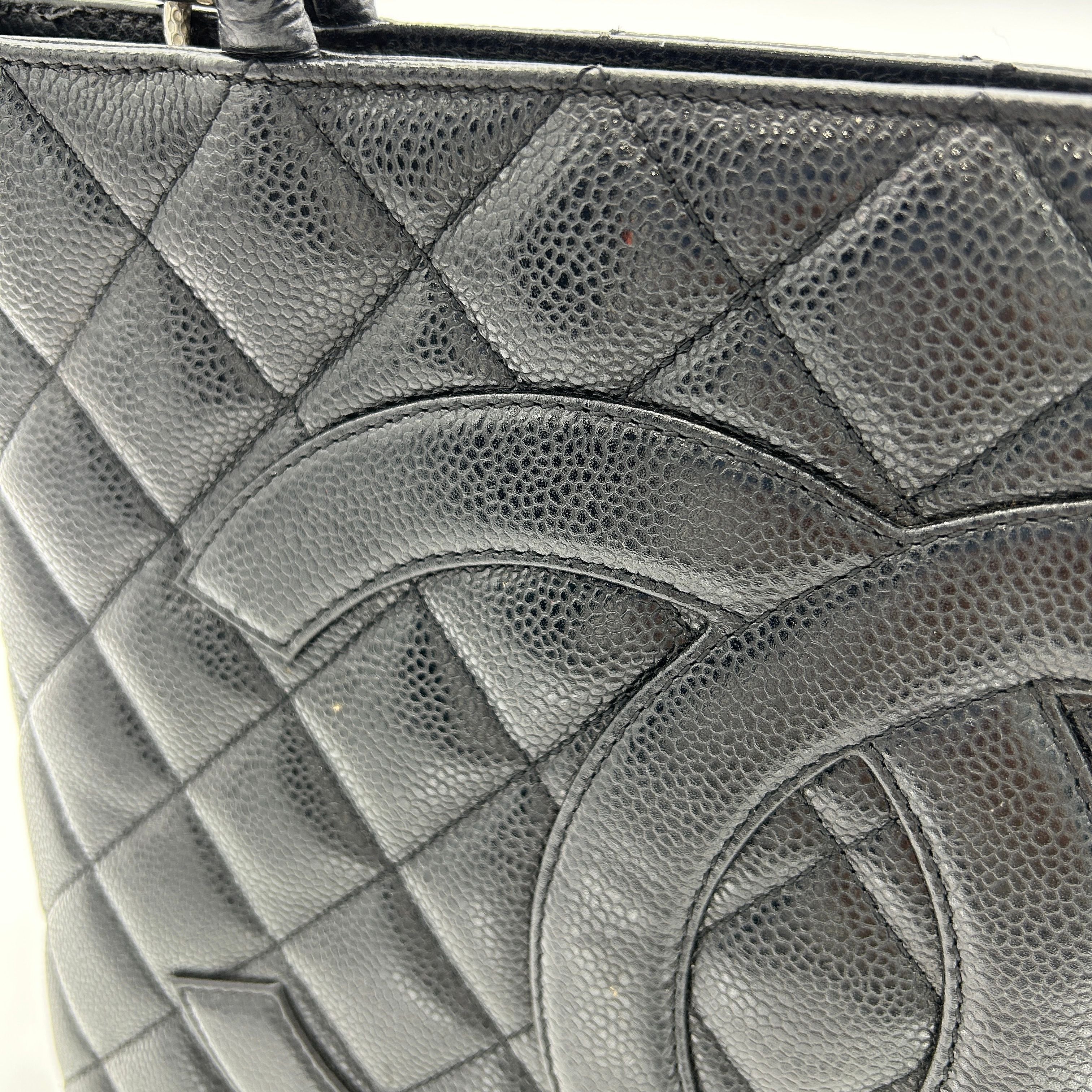 CHANEL Caviar Quilted Medallion Tote Black ch44135jf