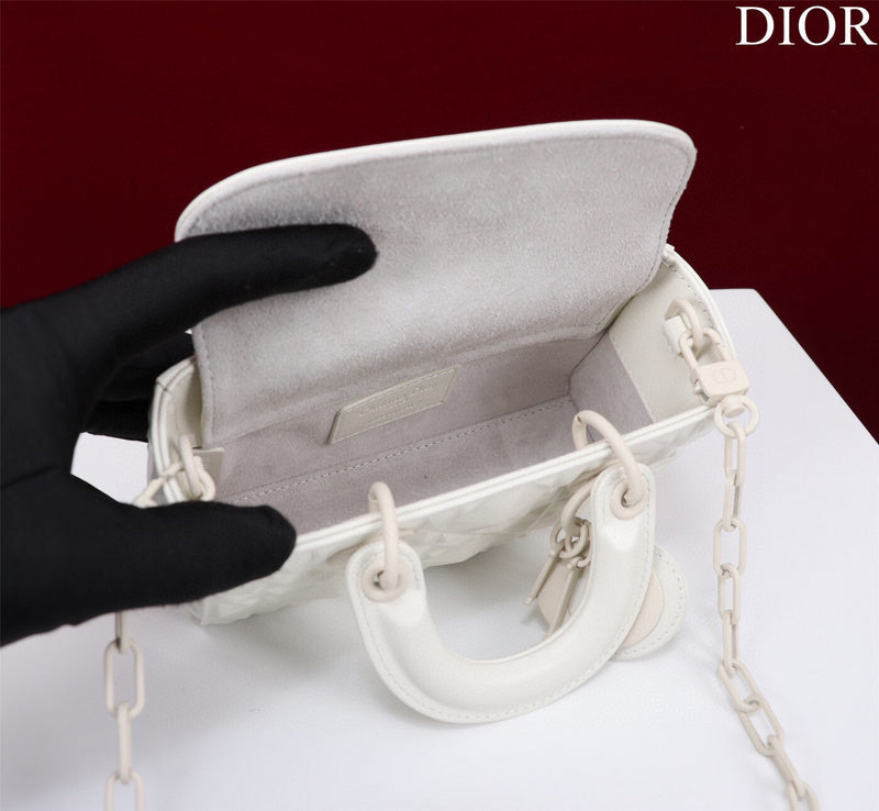 ELE - Dir Bags - 1673