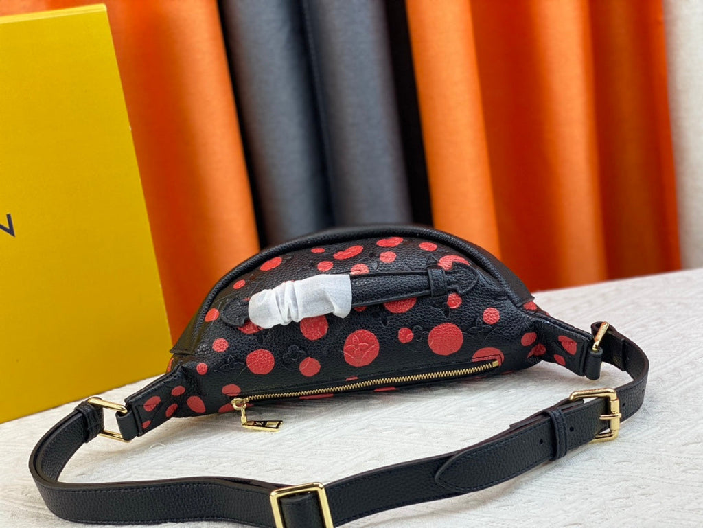 EN - Luxury Bags LUV 831