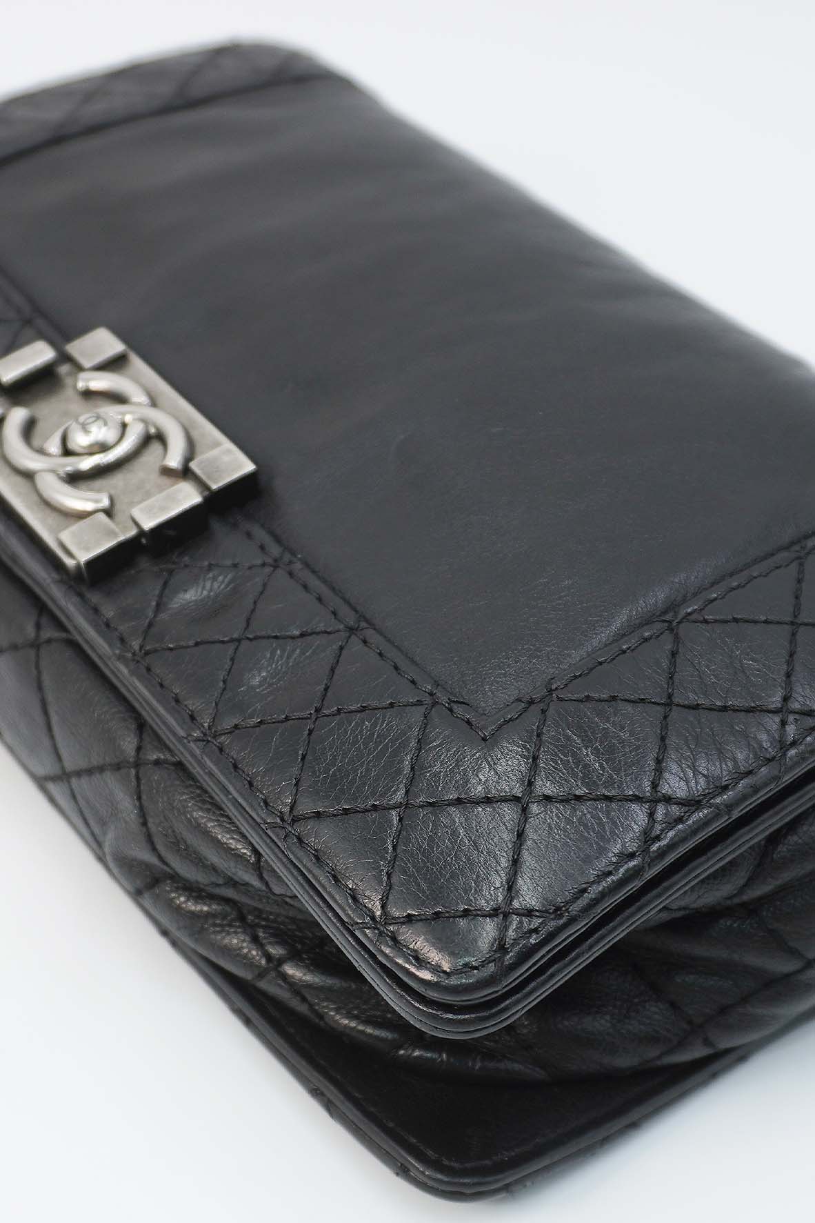 Medium Reverso Boy with Ruthenium Hardware Black