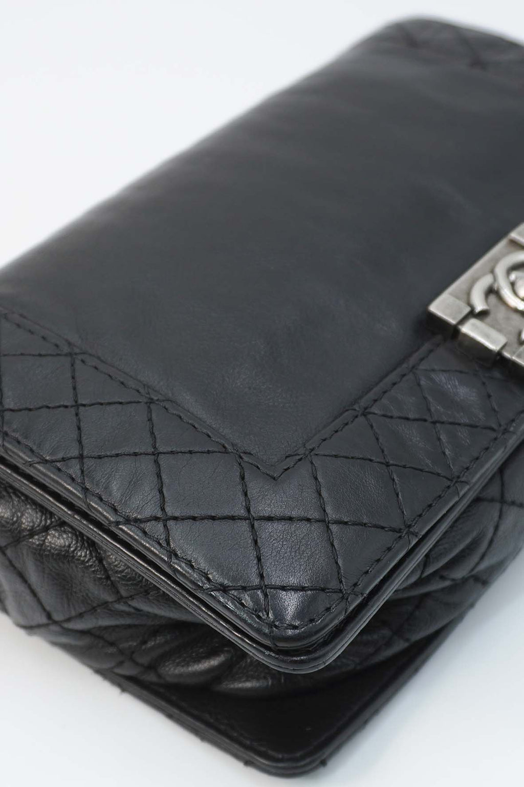 Medium Reverso Boy with Ruthenium Hardware Black
