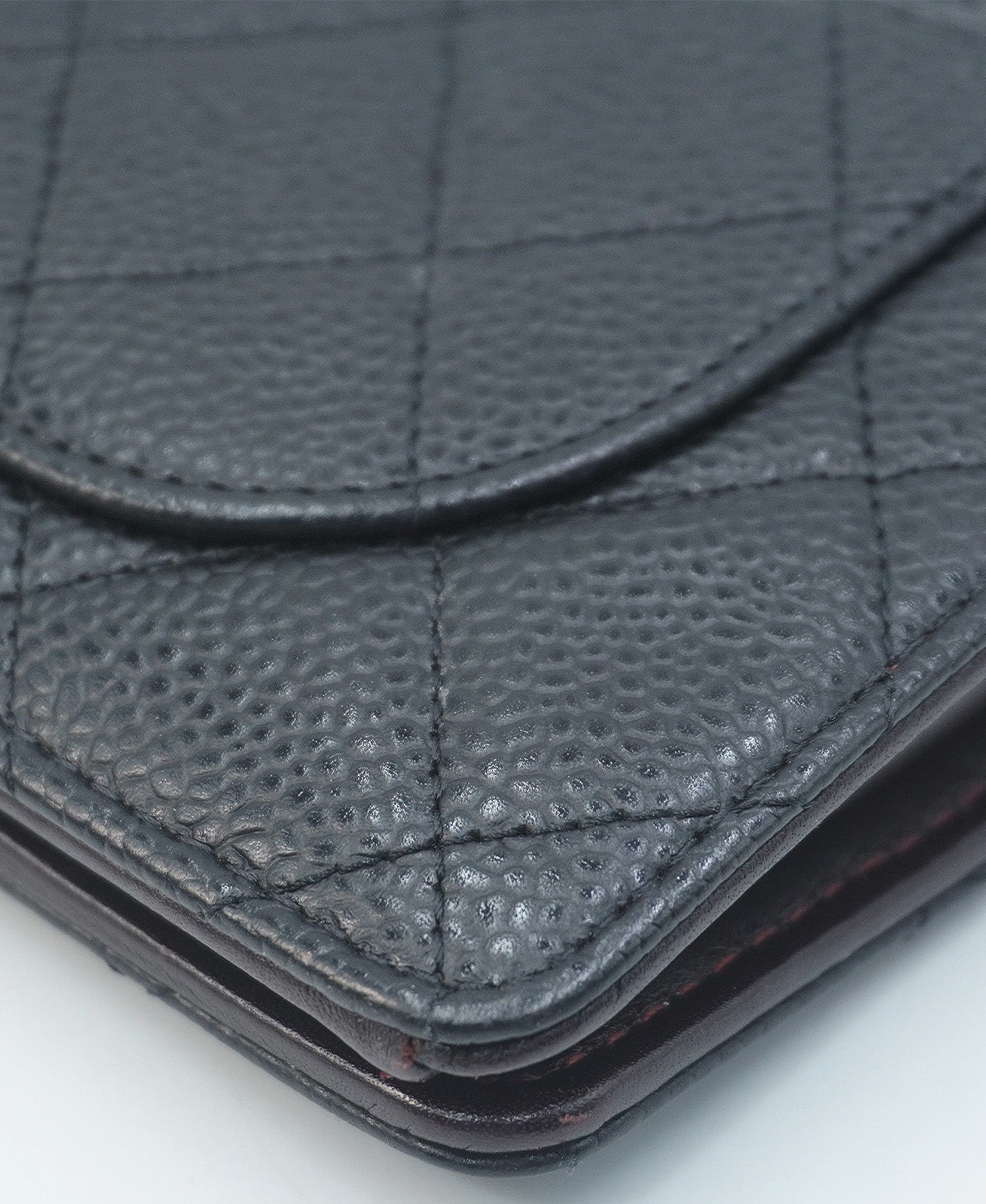 Caviar Quilted Yen Bifold Wallet Black