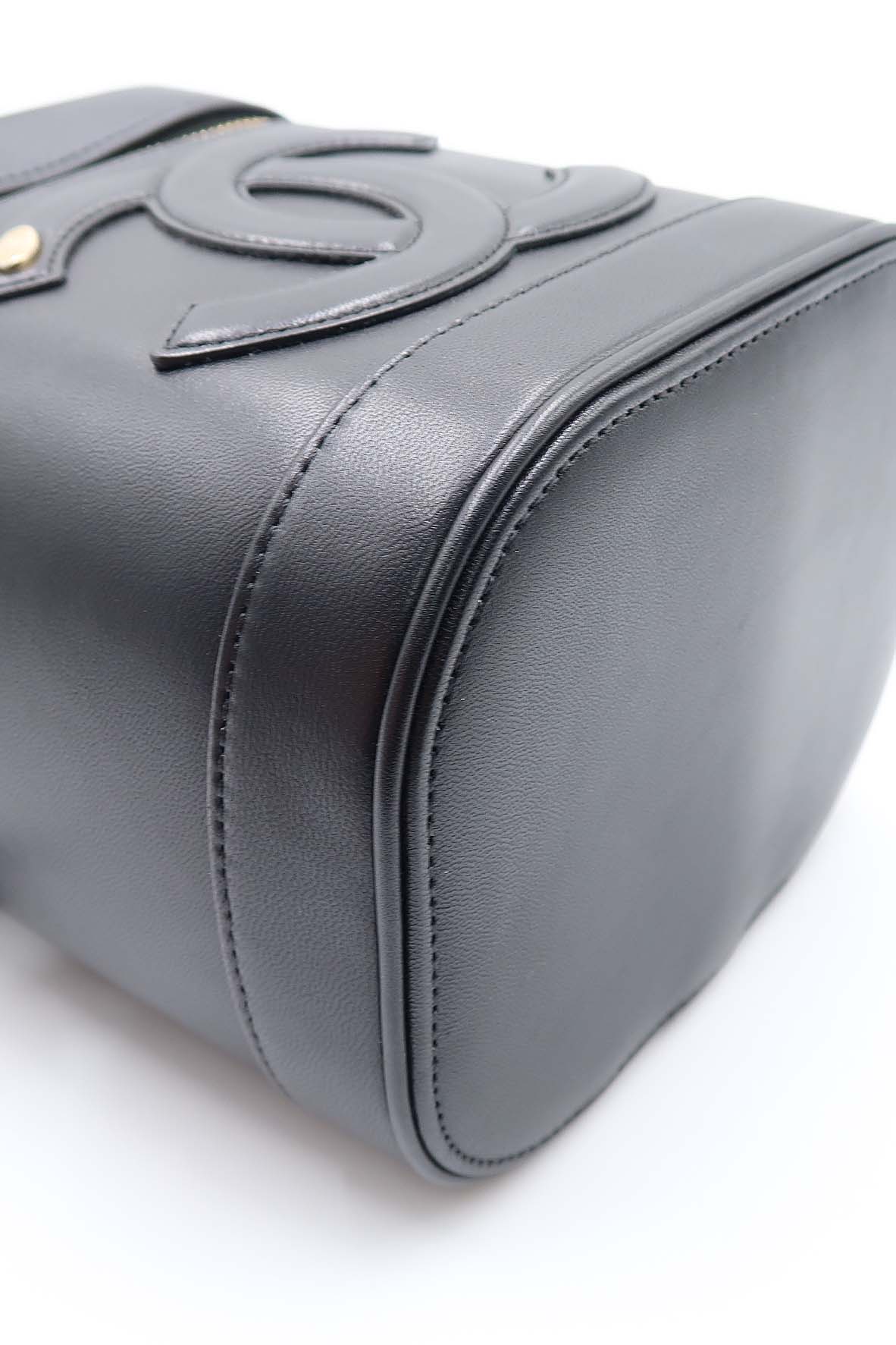 CC Mania Vanity Case Black