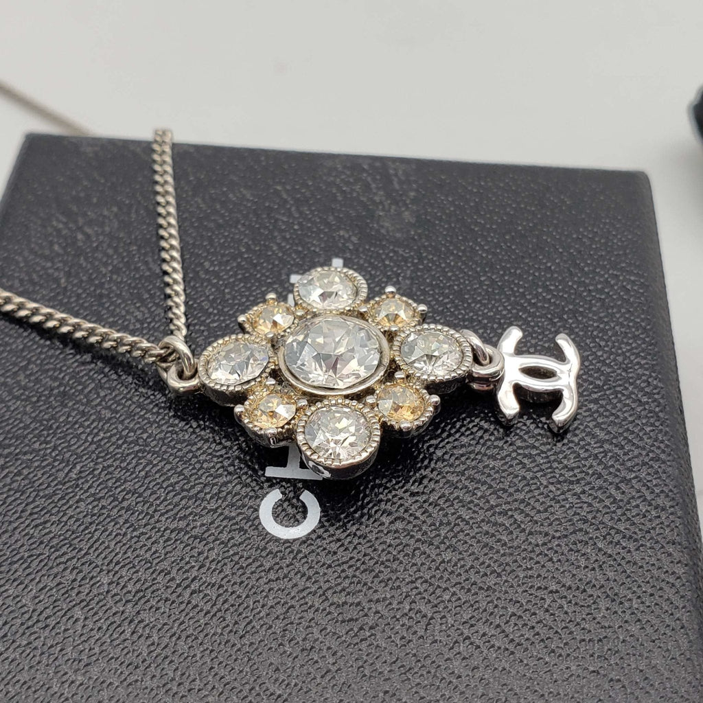 CHANEL CC with stone Necklace Silver Color
