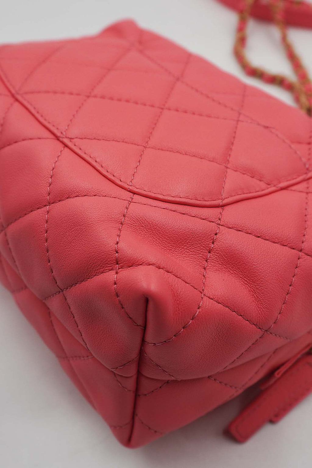 Chain Melody Vanity Case Camera Bag Quilted Pink