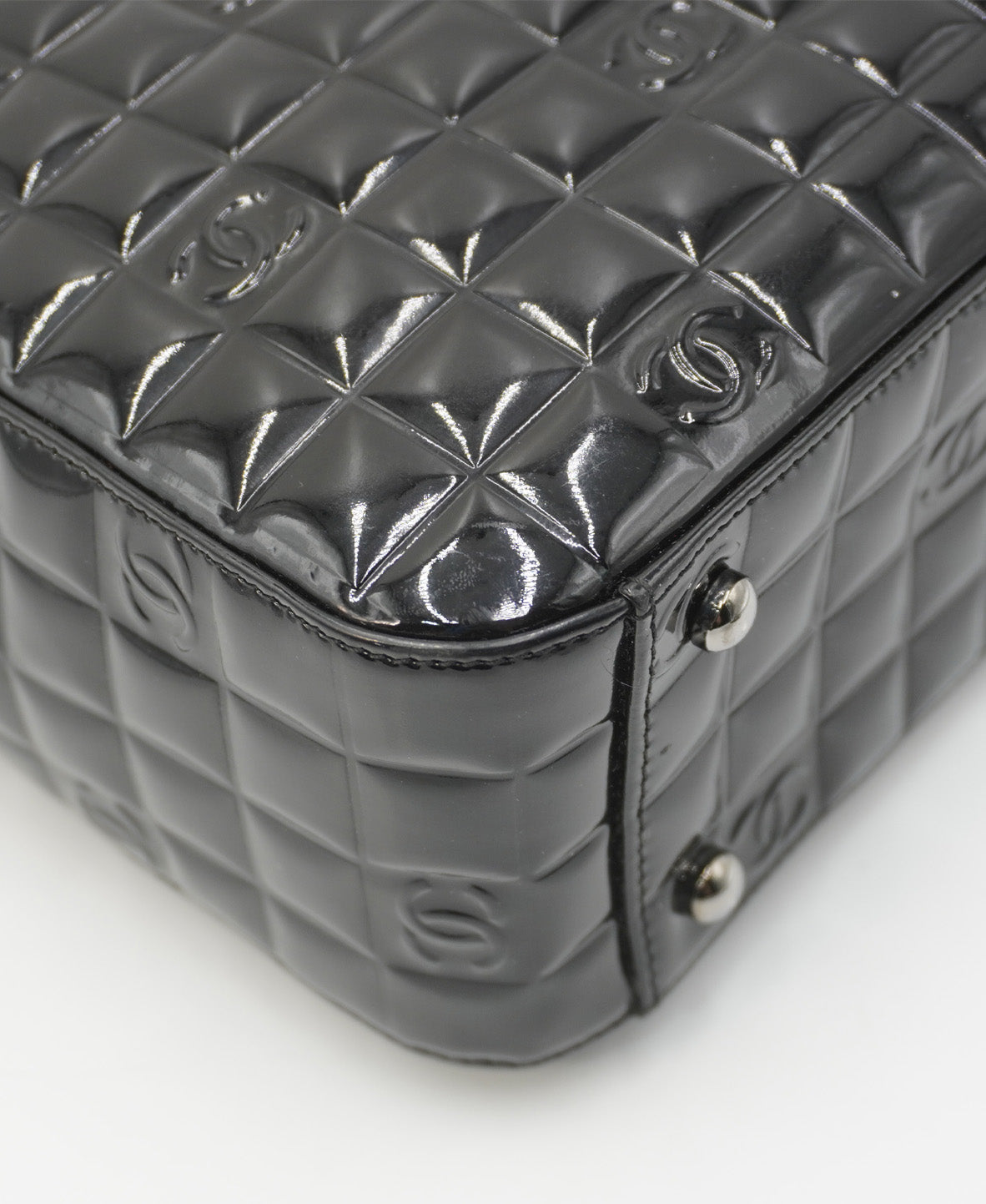 Chocolate Bar Patent Tote Black