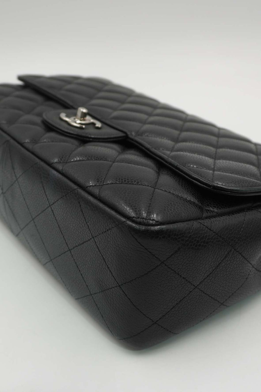 Jumbo Classic Single Flap Caviar SHW Black