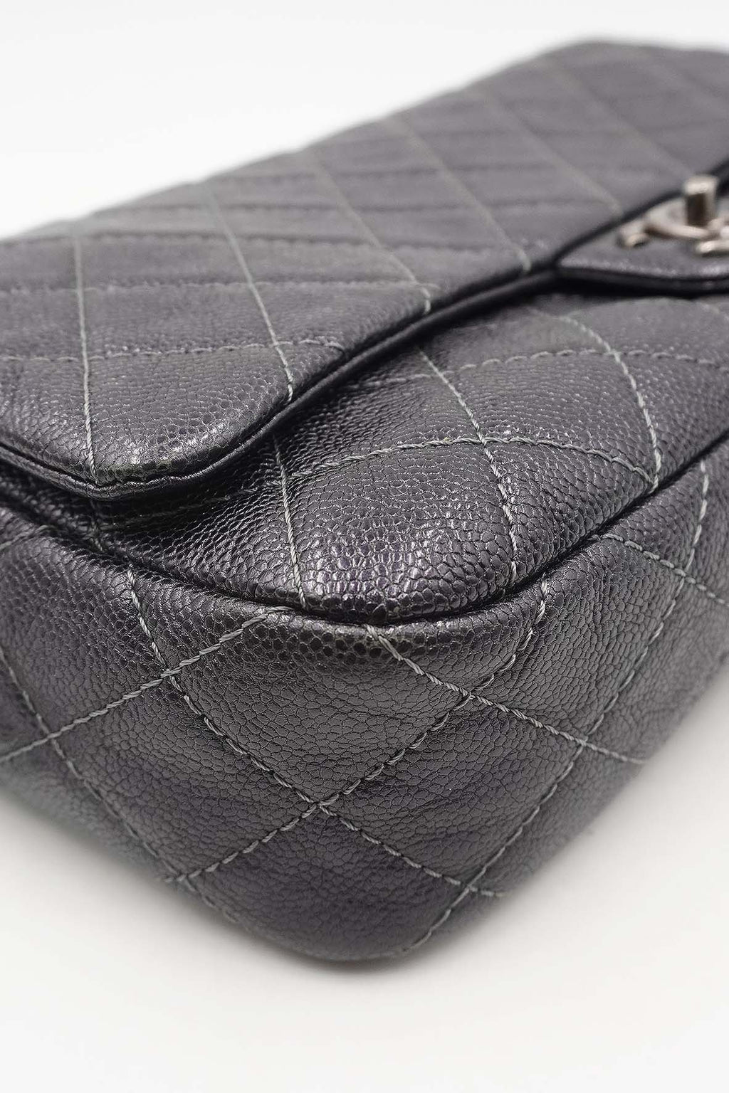 Jumbo Quilted Caviar Easy Flap Bag Metallic Grey