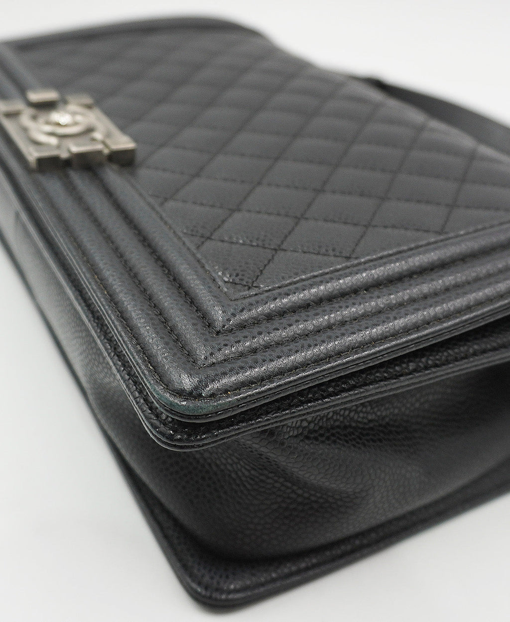 Medium Caviar Boy Black
