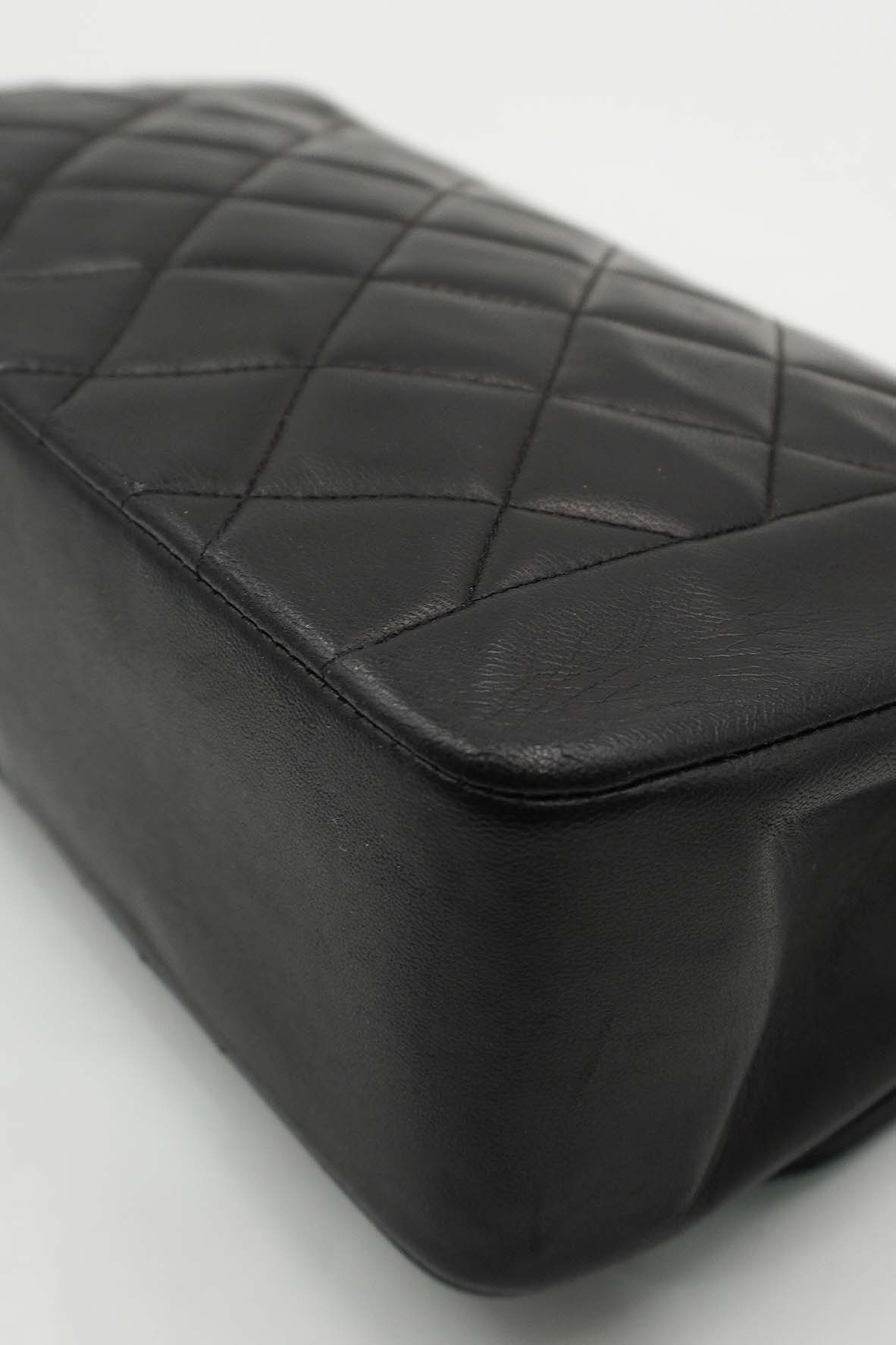 Medium Diana Flap Bag Caviar Black