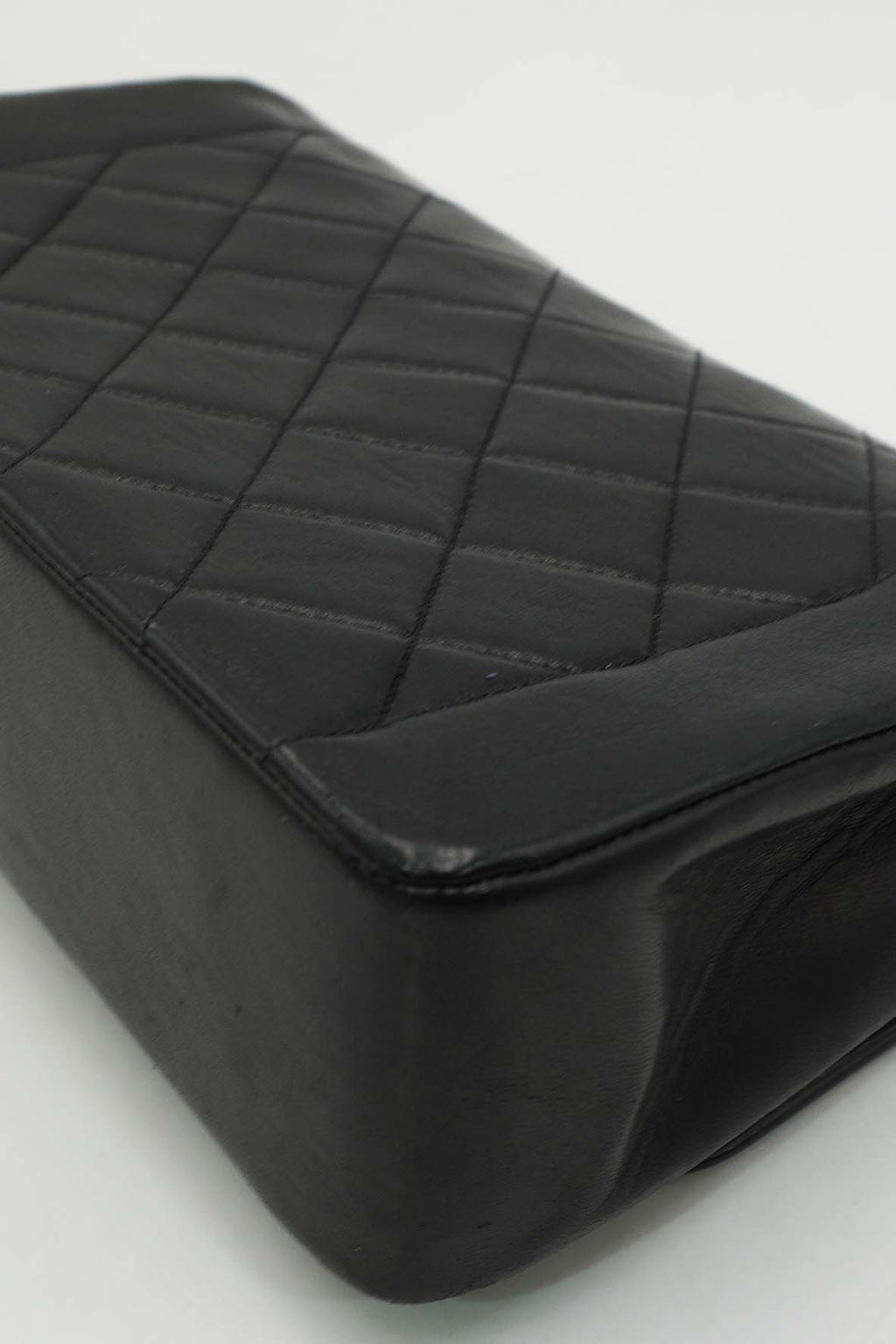 Medium Diana Flap Bag Lambskin Black