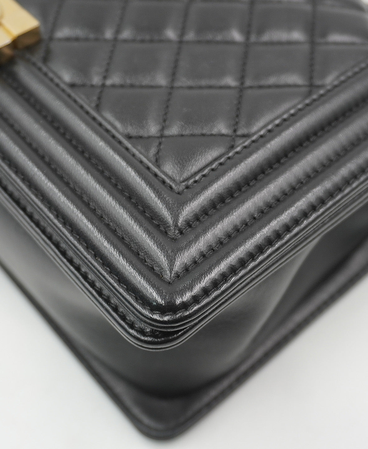 Medium Quilted Boy Black