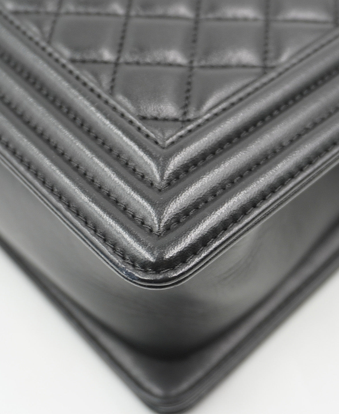 Medium Quilted Boy Black