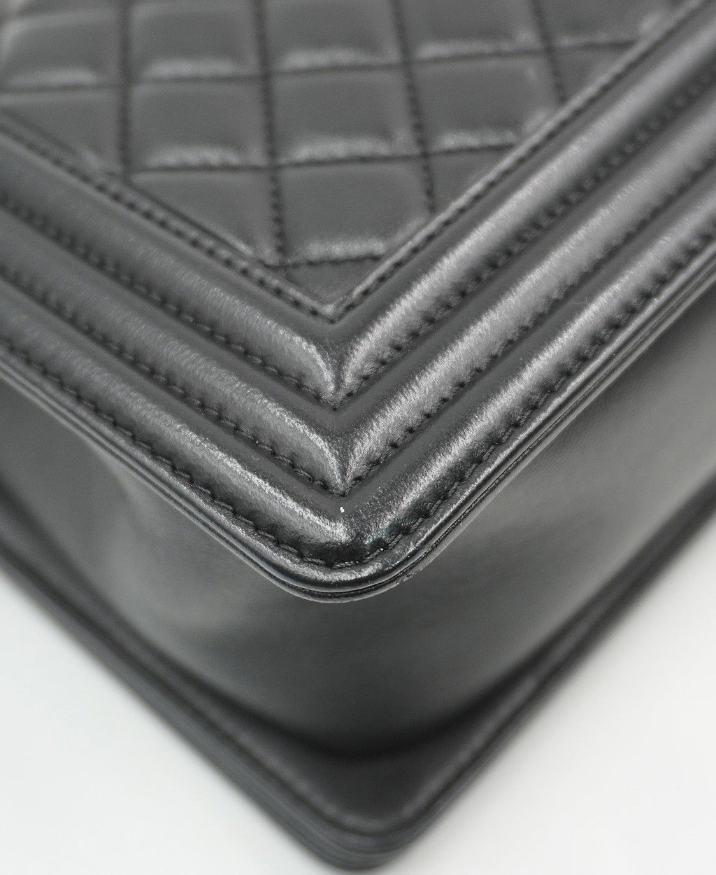 Medium Quilted Boy Black