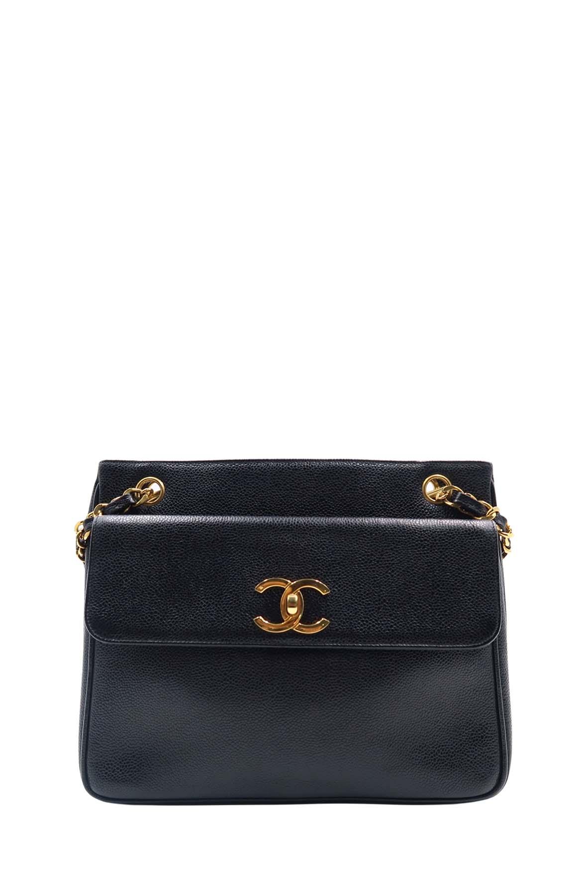 Vintage Caviar Front Envelope Pocket Shoulder Bag Black