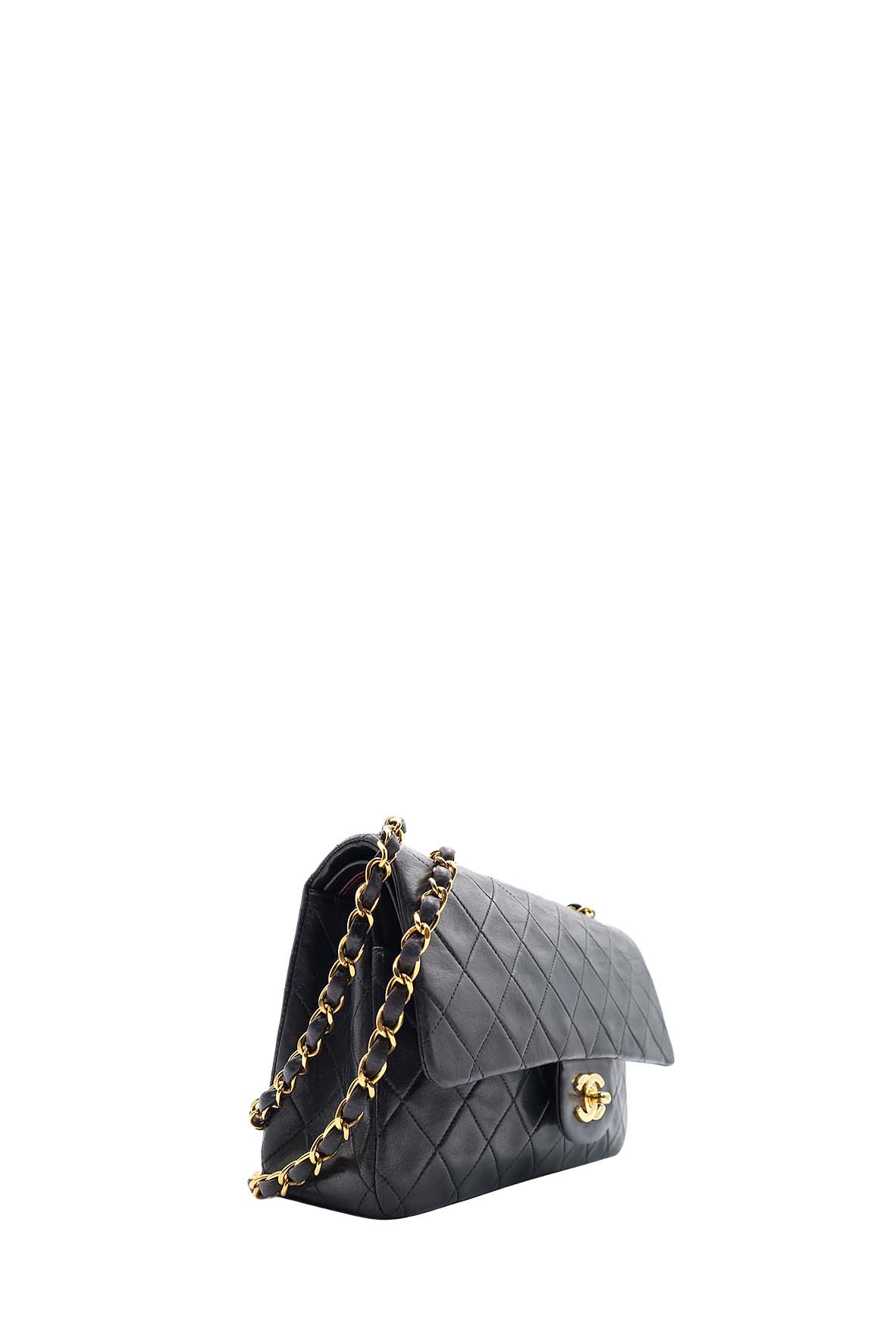 Vintage Quilted Lambskin Classic Medium Flap Bag Black