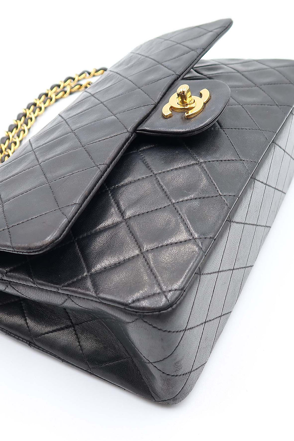 Vintage Quilted Lambskin Classic Medium Flap Bag Black