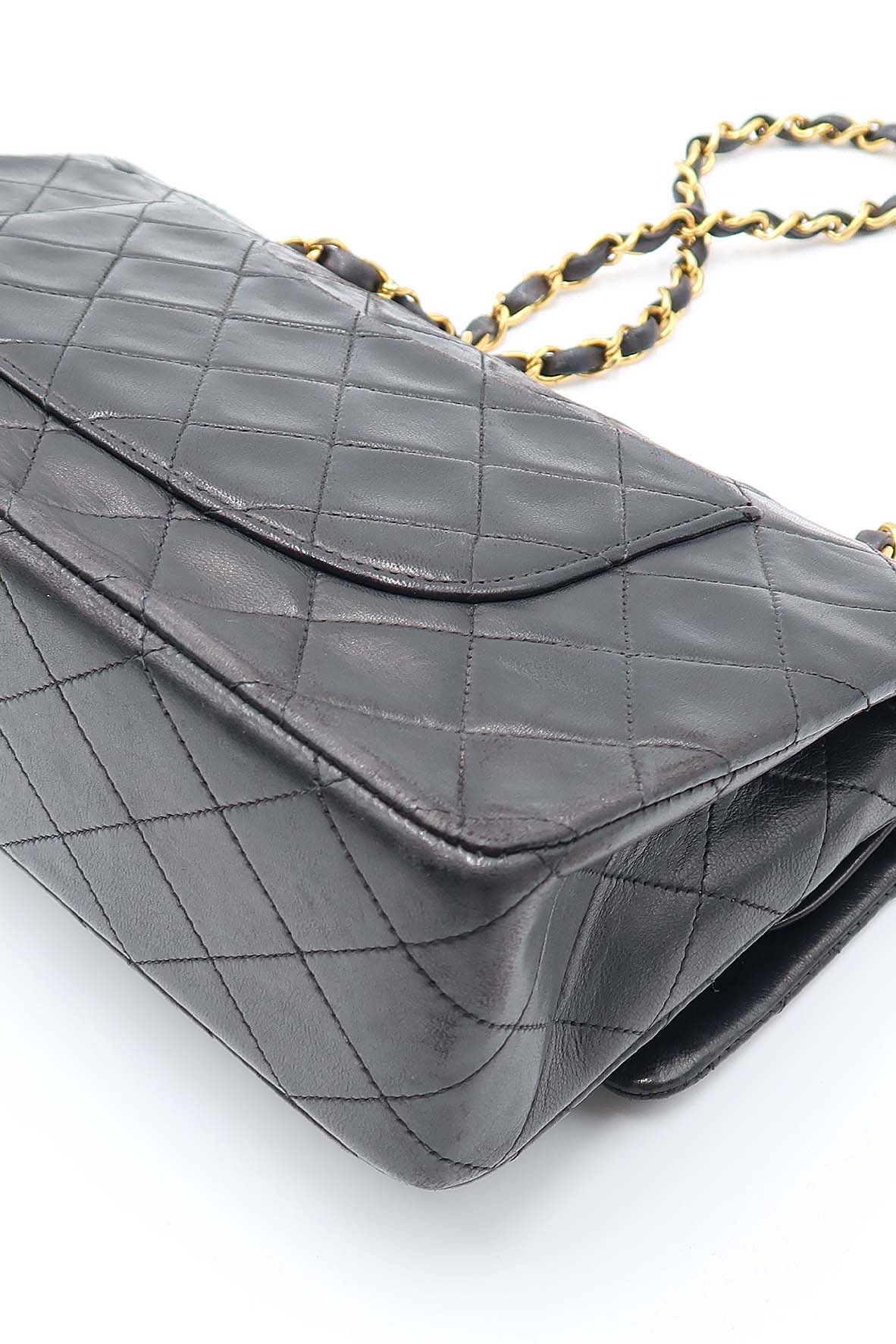 Vintage Quilted Lambskin Classic Medium Flap Bag Black