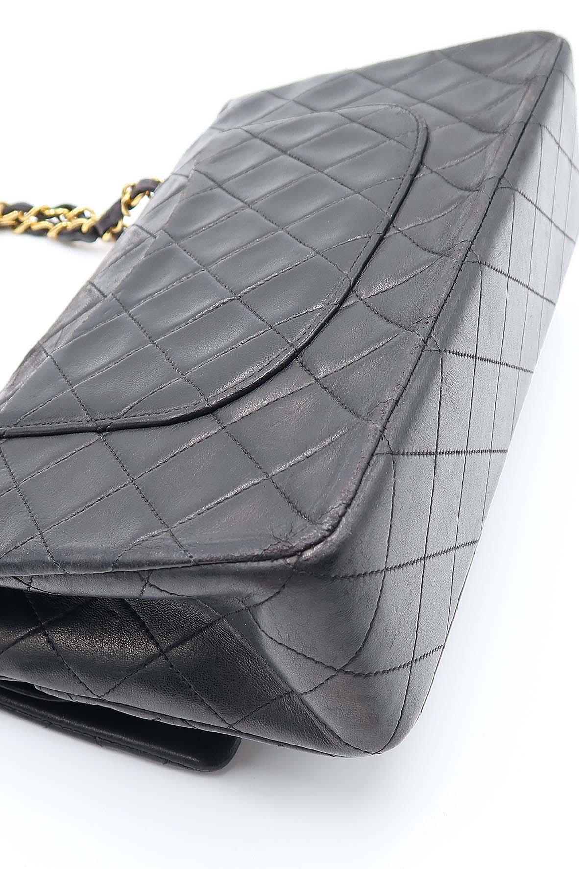 Vintage Quilted Lambskin Classic Medium Flap Bag Black