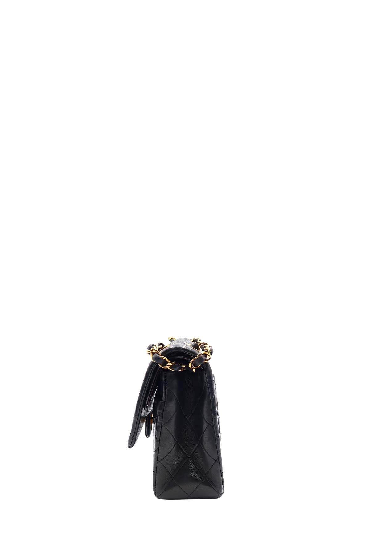 Vintage Quilted Lambskin Classic Medium Flap Bag Black