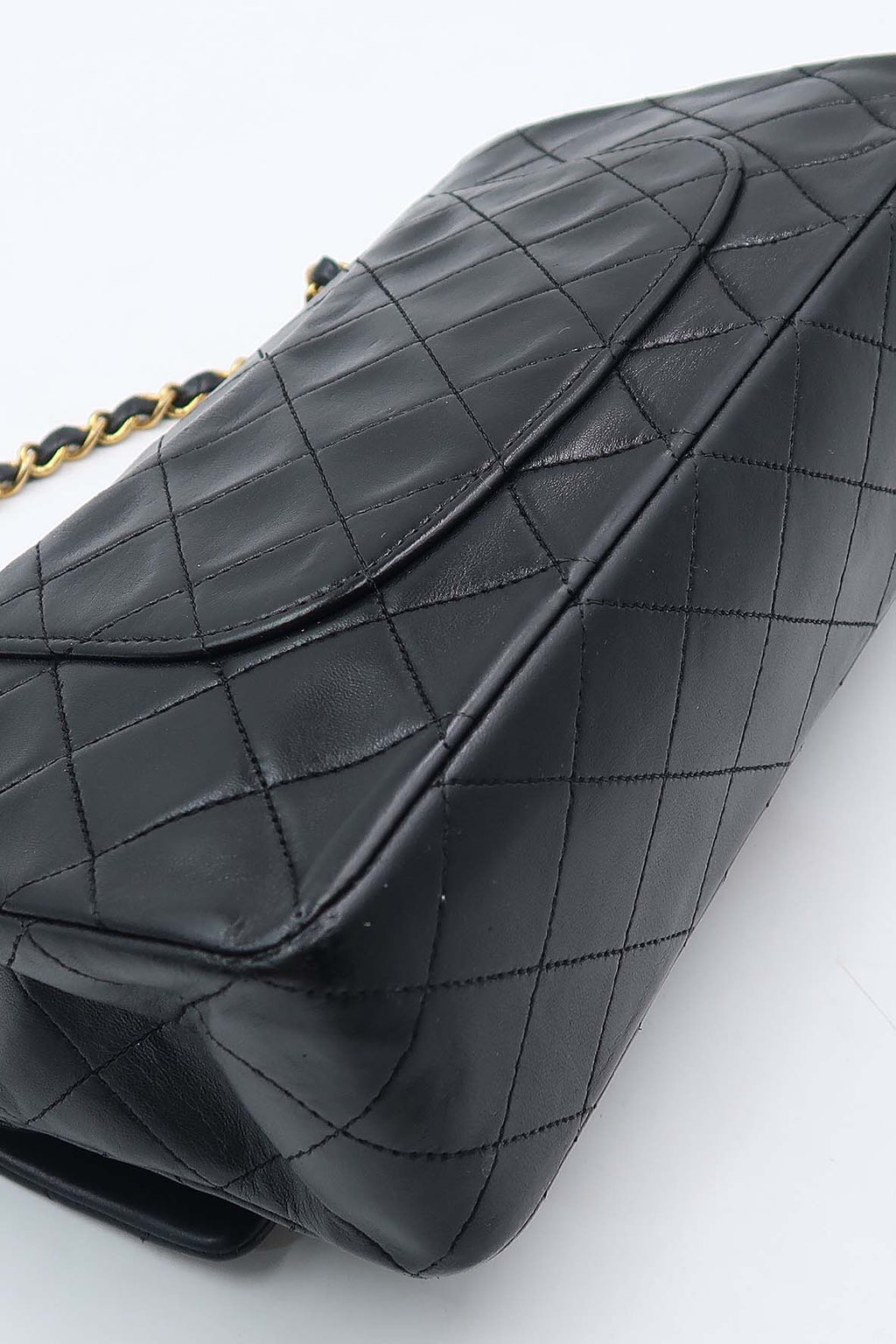 Vintage Quilted Lambskin Medium Classic Flap Bag Black with Gold Hardware Black