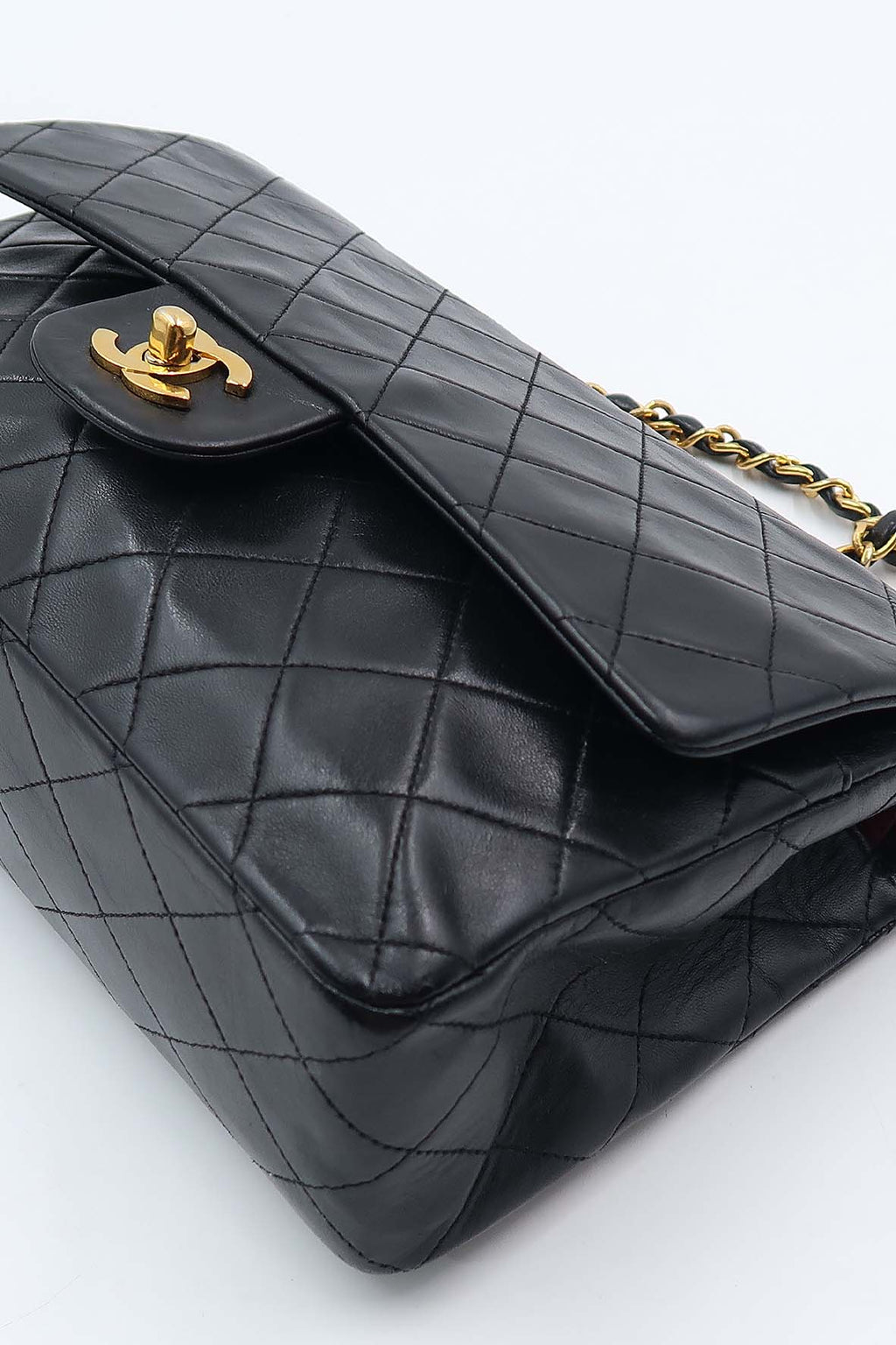 Vintage Quilted Lambskin Medium Classic Flap Bag Black with Gold Hardware Black