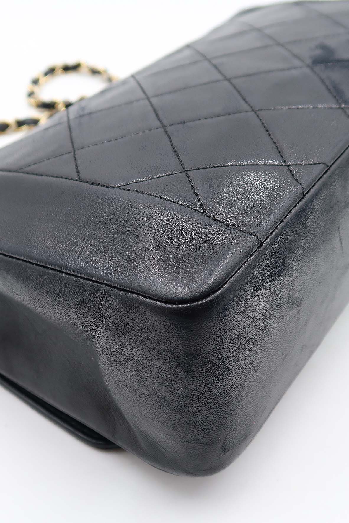 Vintage Quilted Lambskin Medium Diana Flap Bag with Gold Hardware Black