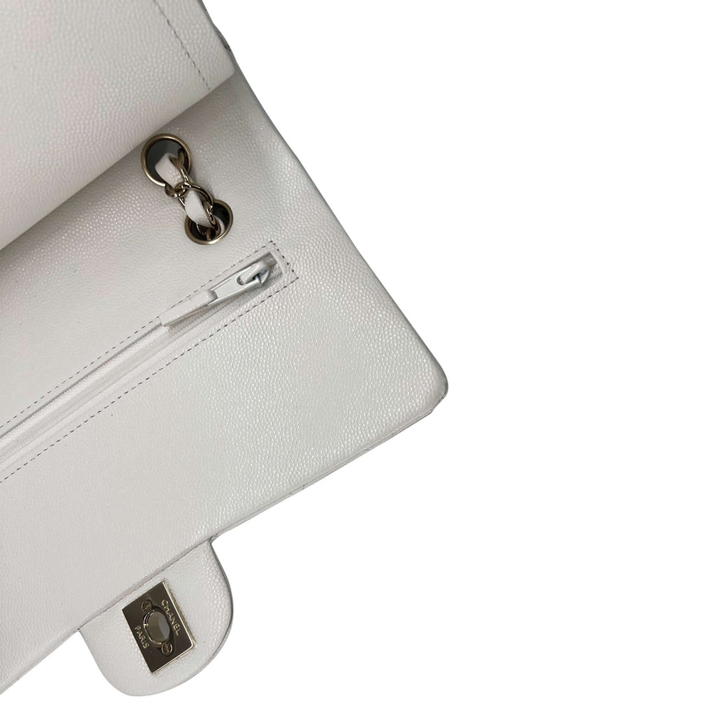 Pre owned Chanel optic white caviar leather double flap closure designer bag