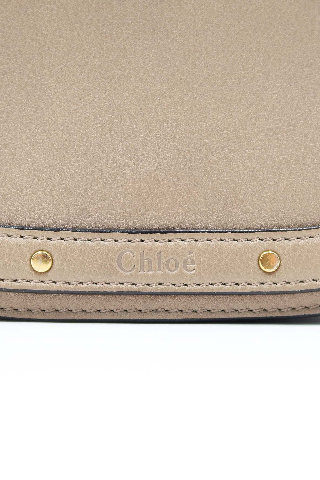 Medium Nile Bracelet Bag Beige