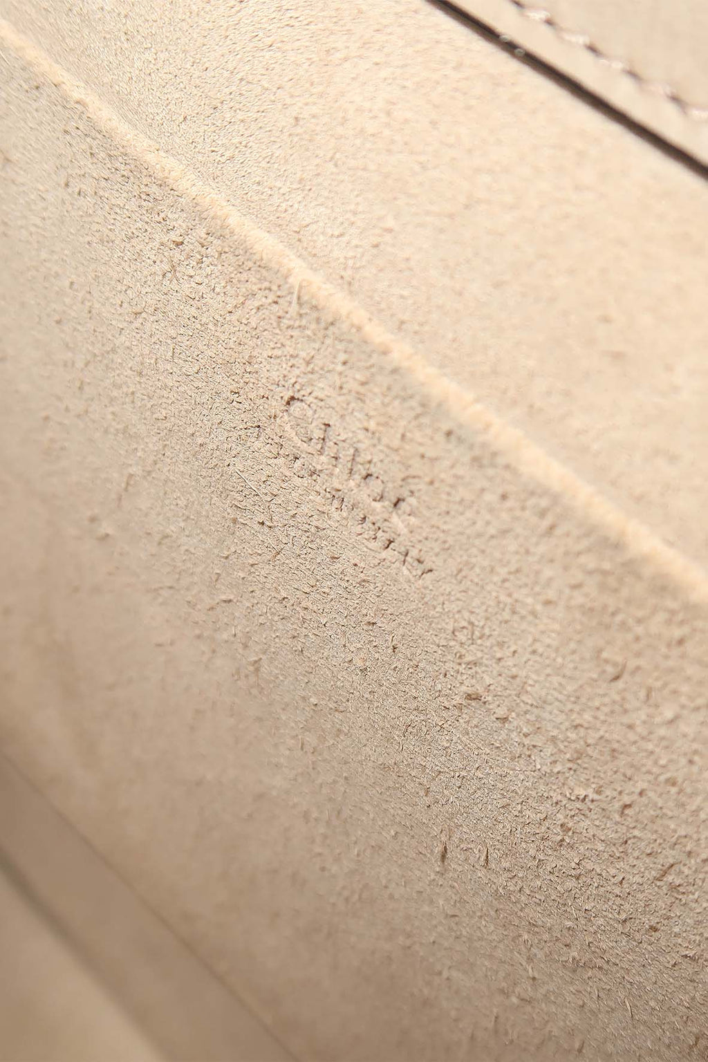 Medium Nile Bracelet Bag Beige