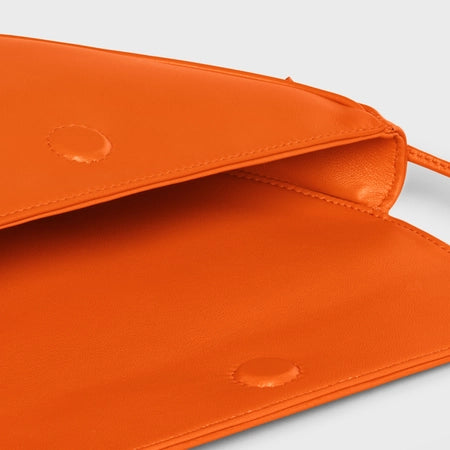 TRIANGLE BAG