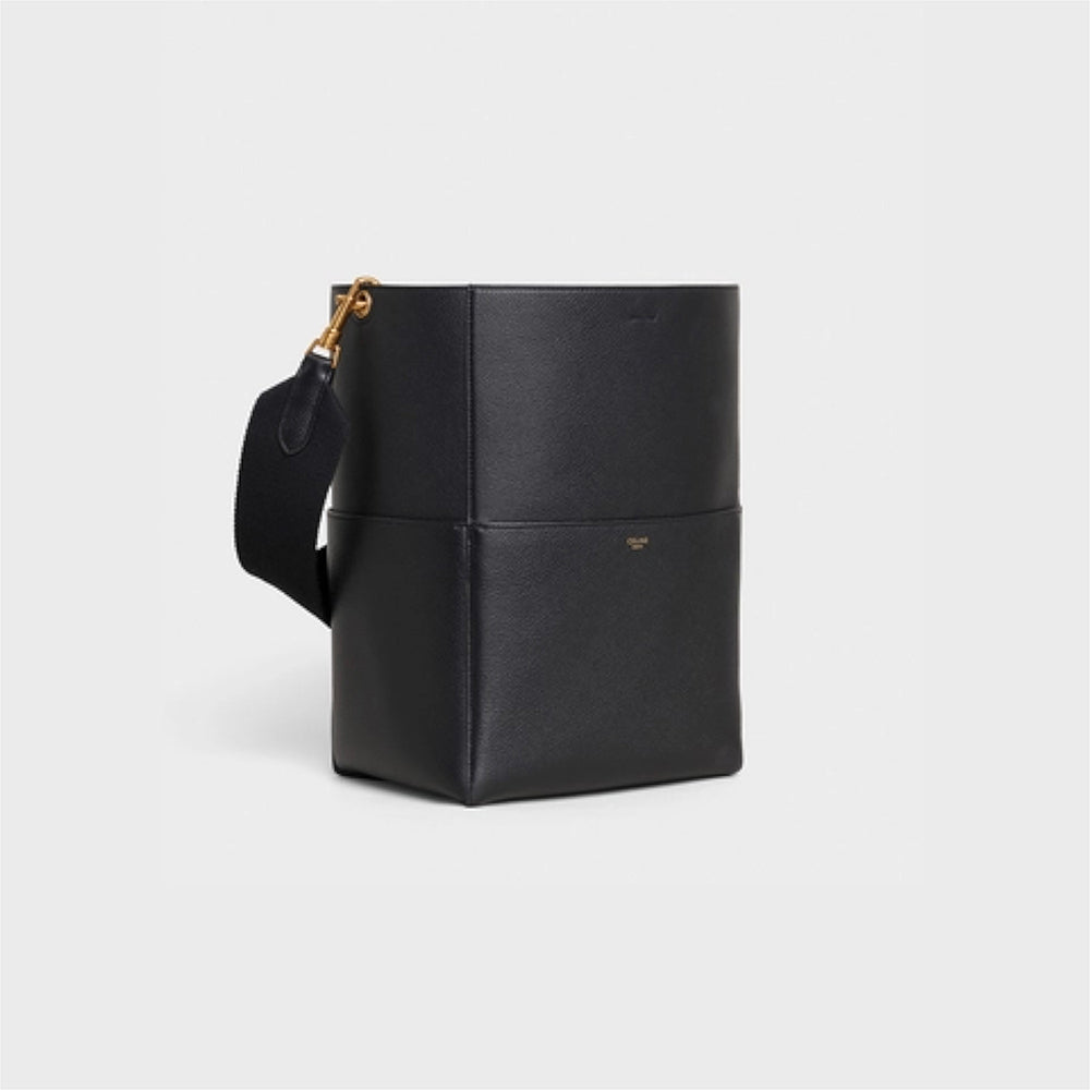 SANGLE BUCKET BAG