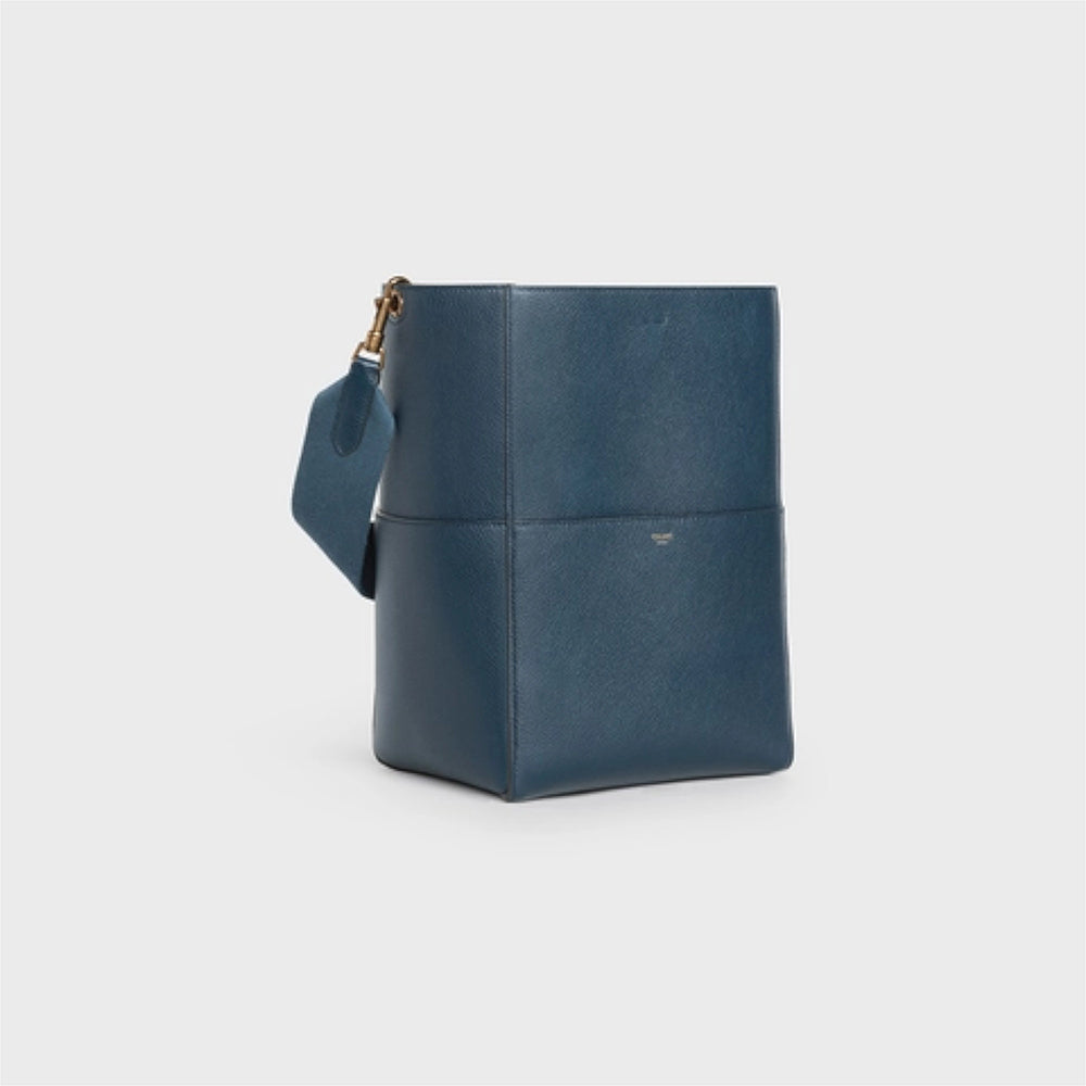 SANGLE BUCKET BAG