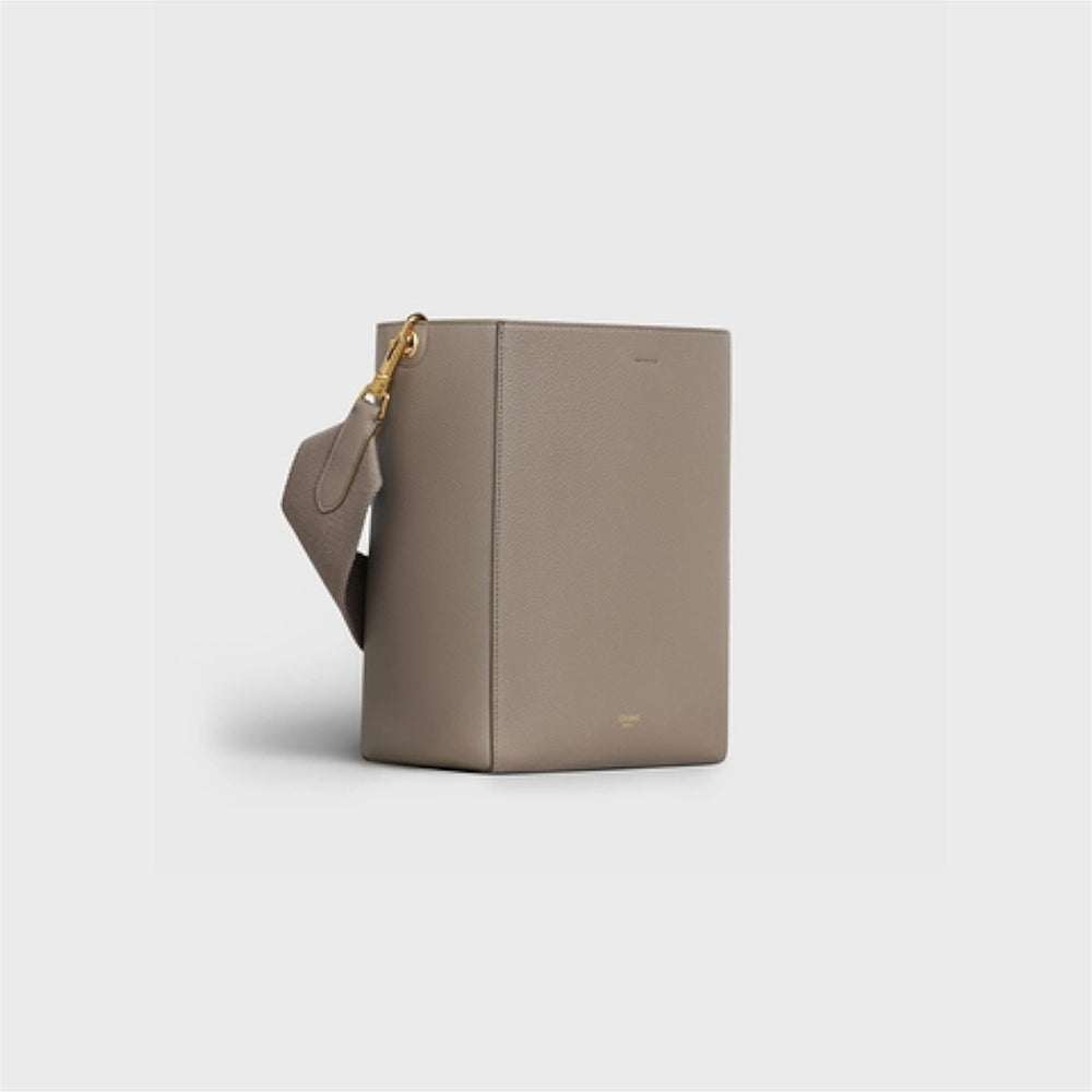 SANGLE BUCKET BAG