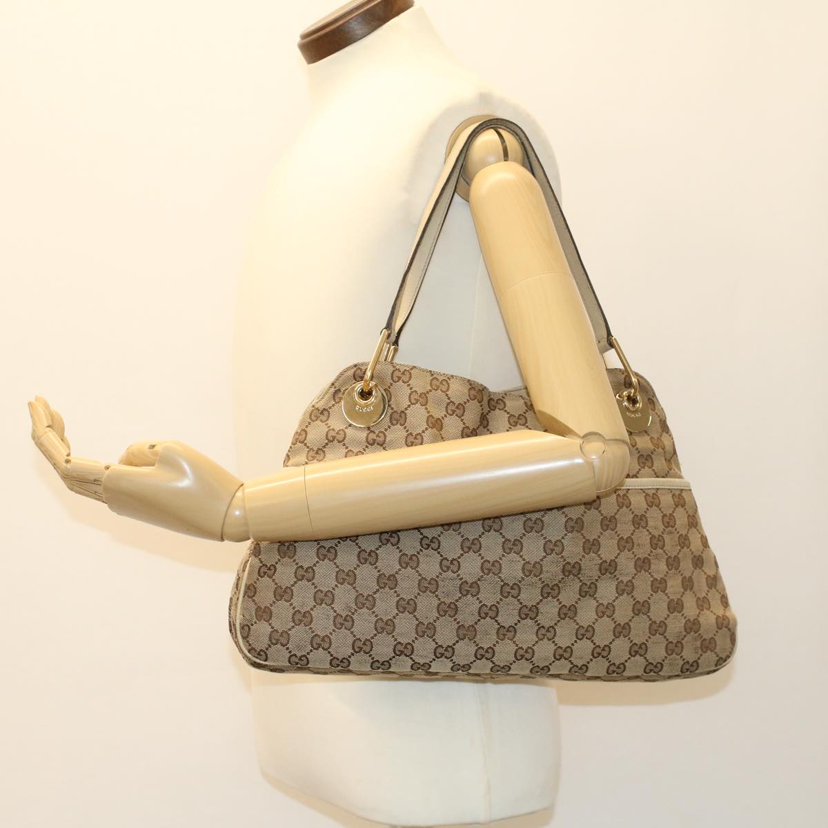 GUCCI GG Canvas Shoulder Bag Beige White 121023 cl571