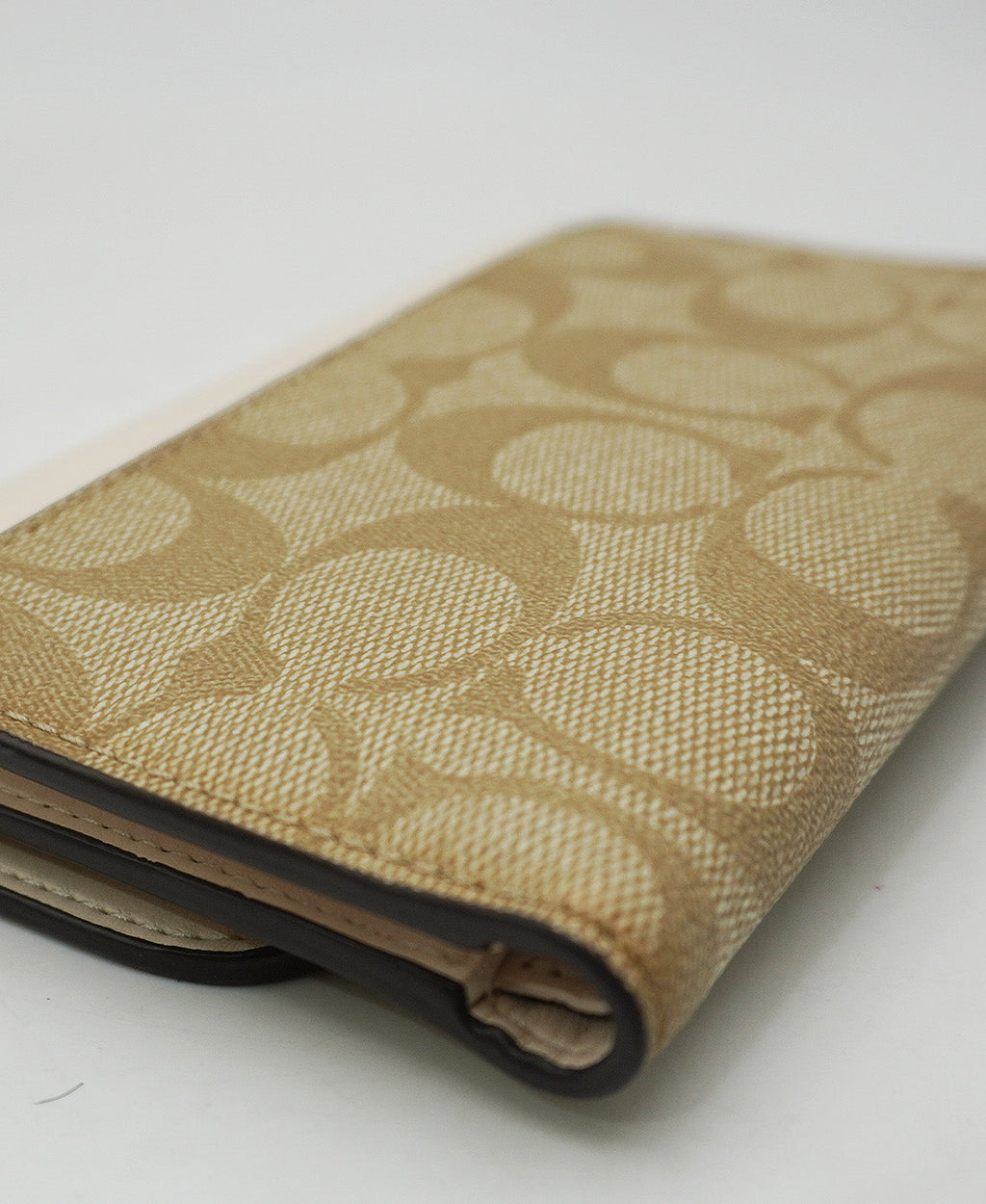 Medium Envelope Wallet in Signature Canvas Beige, White