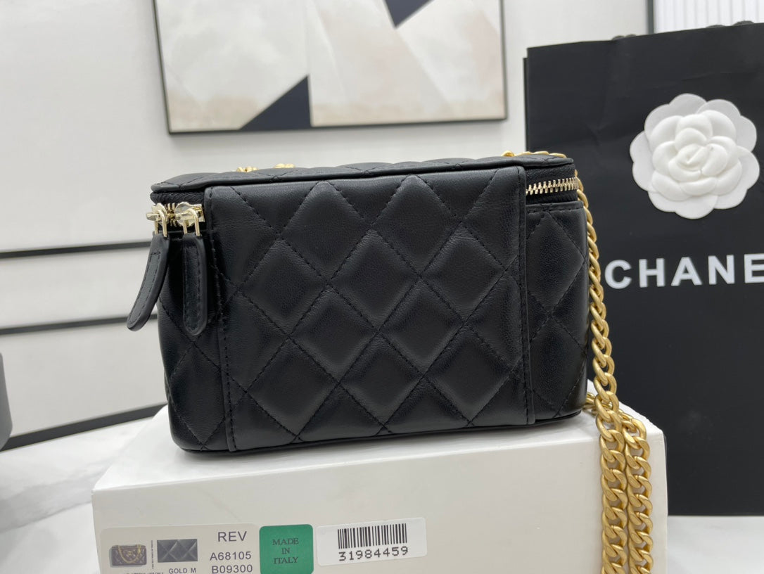 CHLSmall Vanity Case Black With Gold Zipper For Women Bags 5.9in/15cm