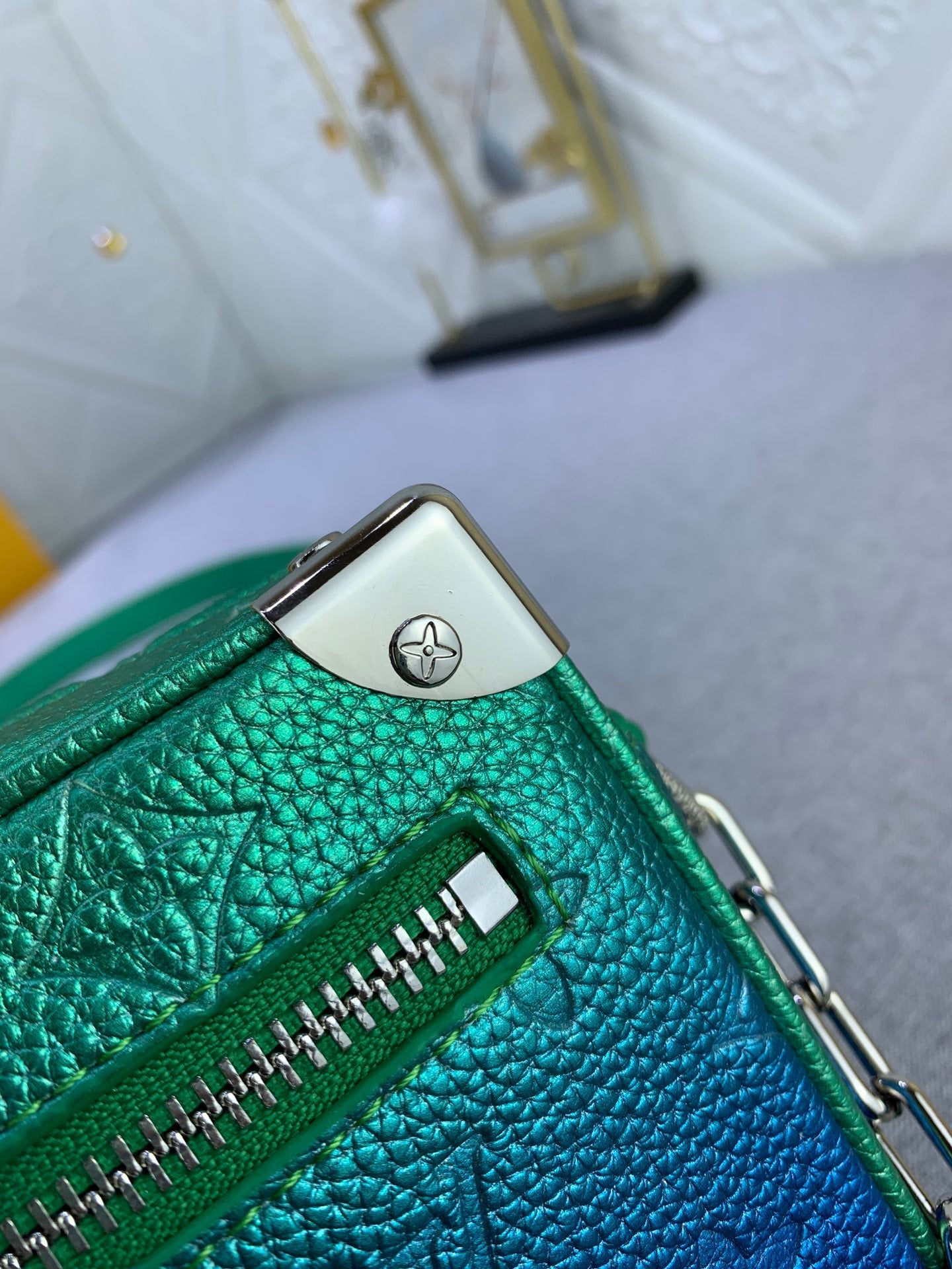 EN - New Bag LUV 644