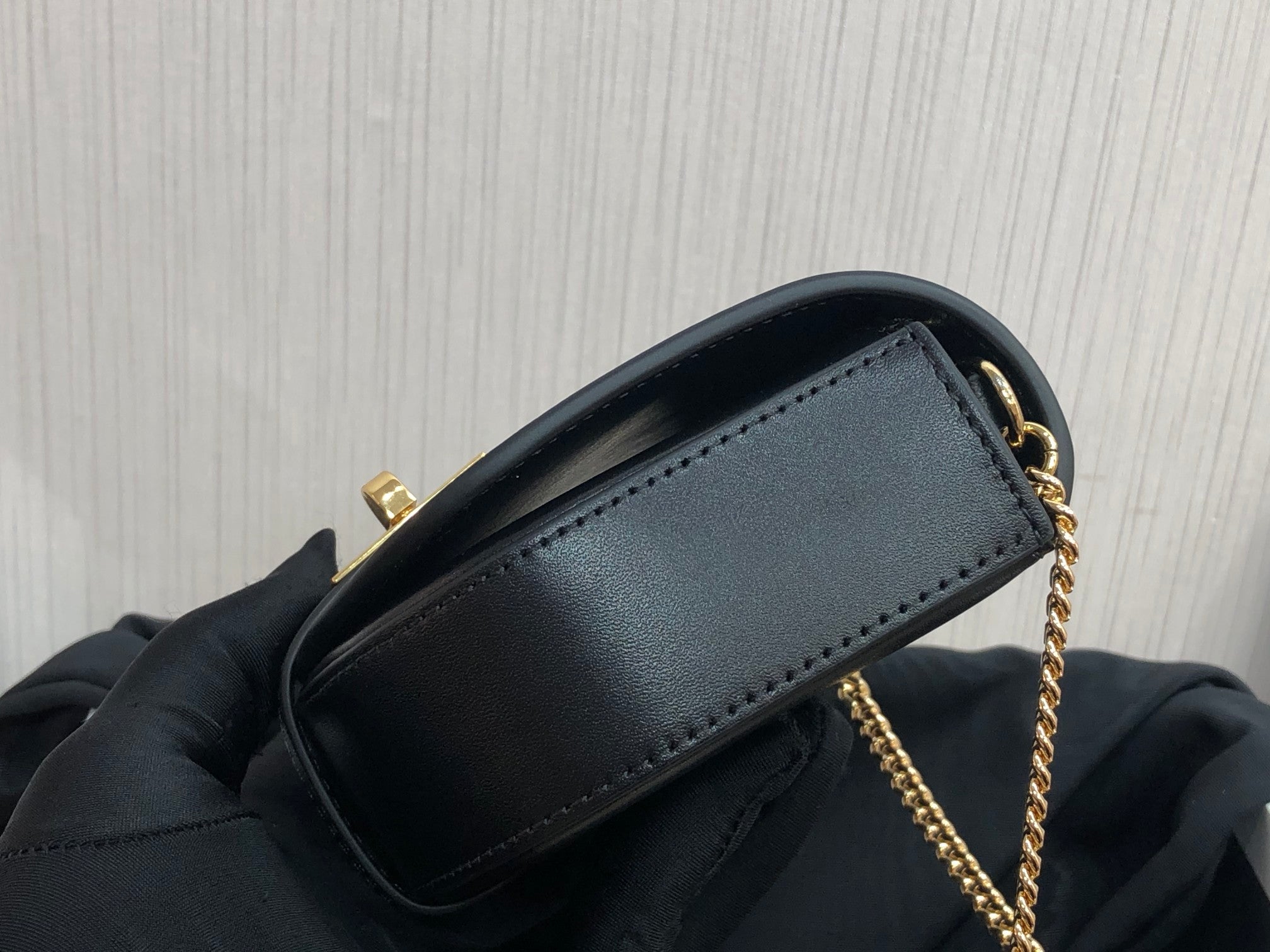 GLAMI Small Chain Pouch Black For Women 5.5in/14cm