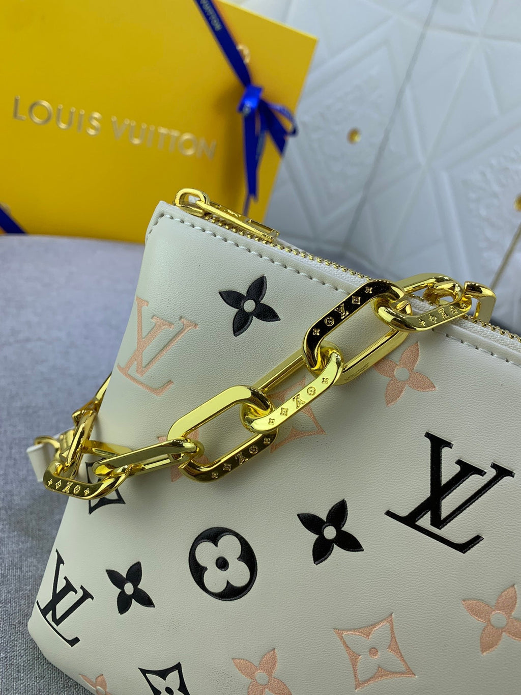 EN - Luxury Bags LUV 881